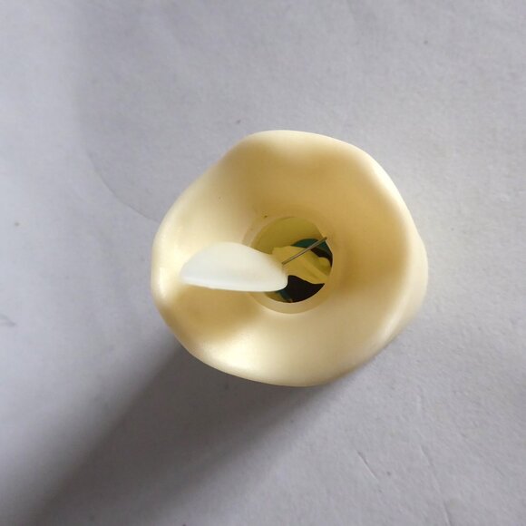 NEW 2” FLAMELESS BATTERY POWERED MAGIC FLICKERING VOTIVE CANDLE SET OF 12 - Picture 10 of 11